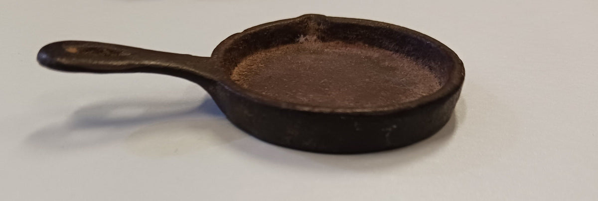 1920s Toy Cast Iron Pot and Pan - Iron Children's Stove Accessories