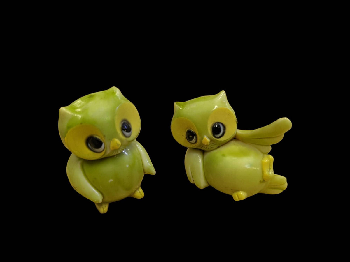 Owl Figures - Adorable Set- Early Hard Plastic- Made in Hong Kong
