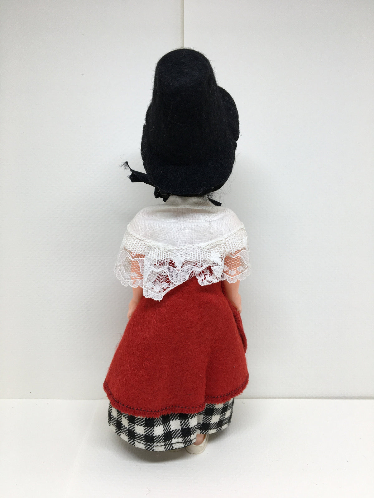 Vintage 1970s Netherlands Doll