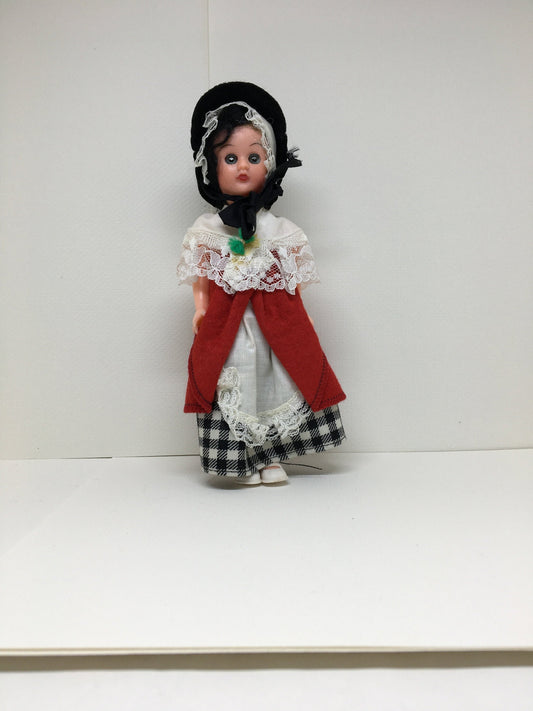 Vintage 1970s Netherlands Doll