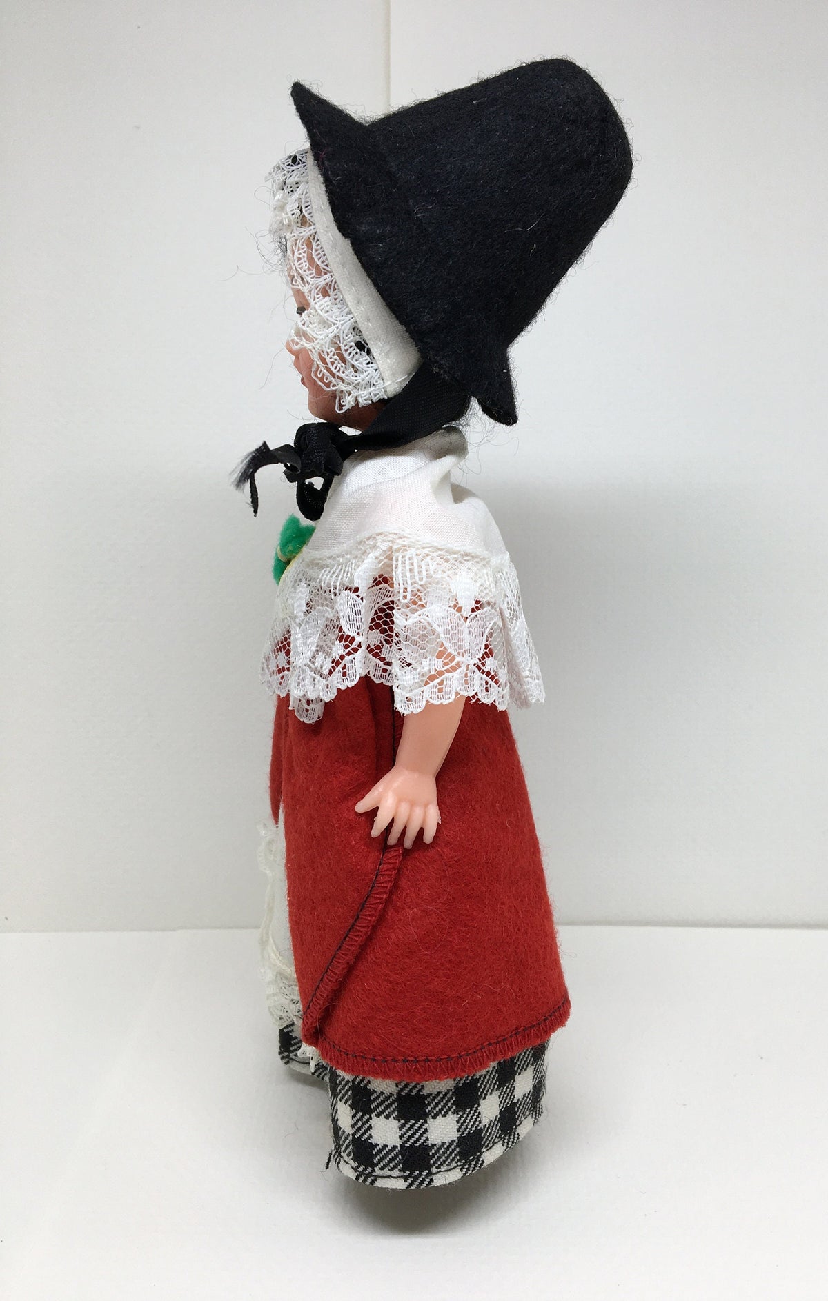 Vintage 1970s Netherlands Doll