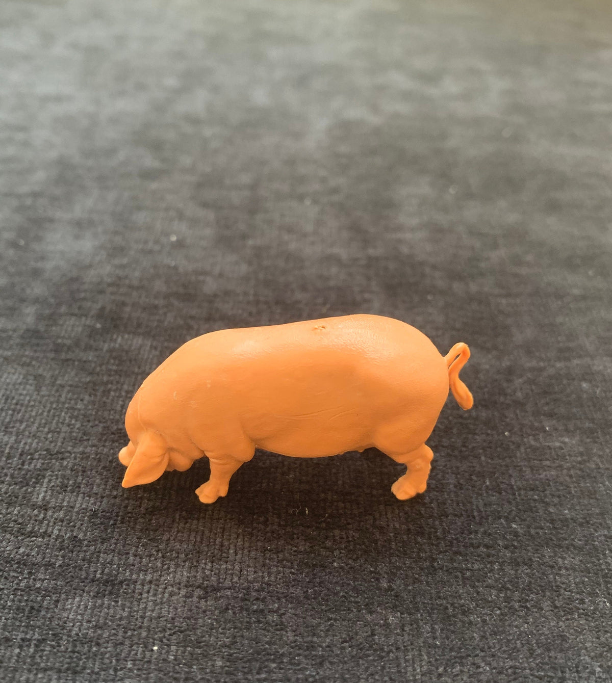 Mama and Baby Pig Toy Figurine-Set of 2 Britains LTD 1971 Vintage Plastic