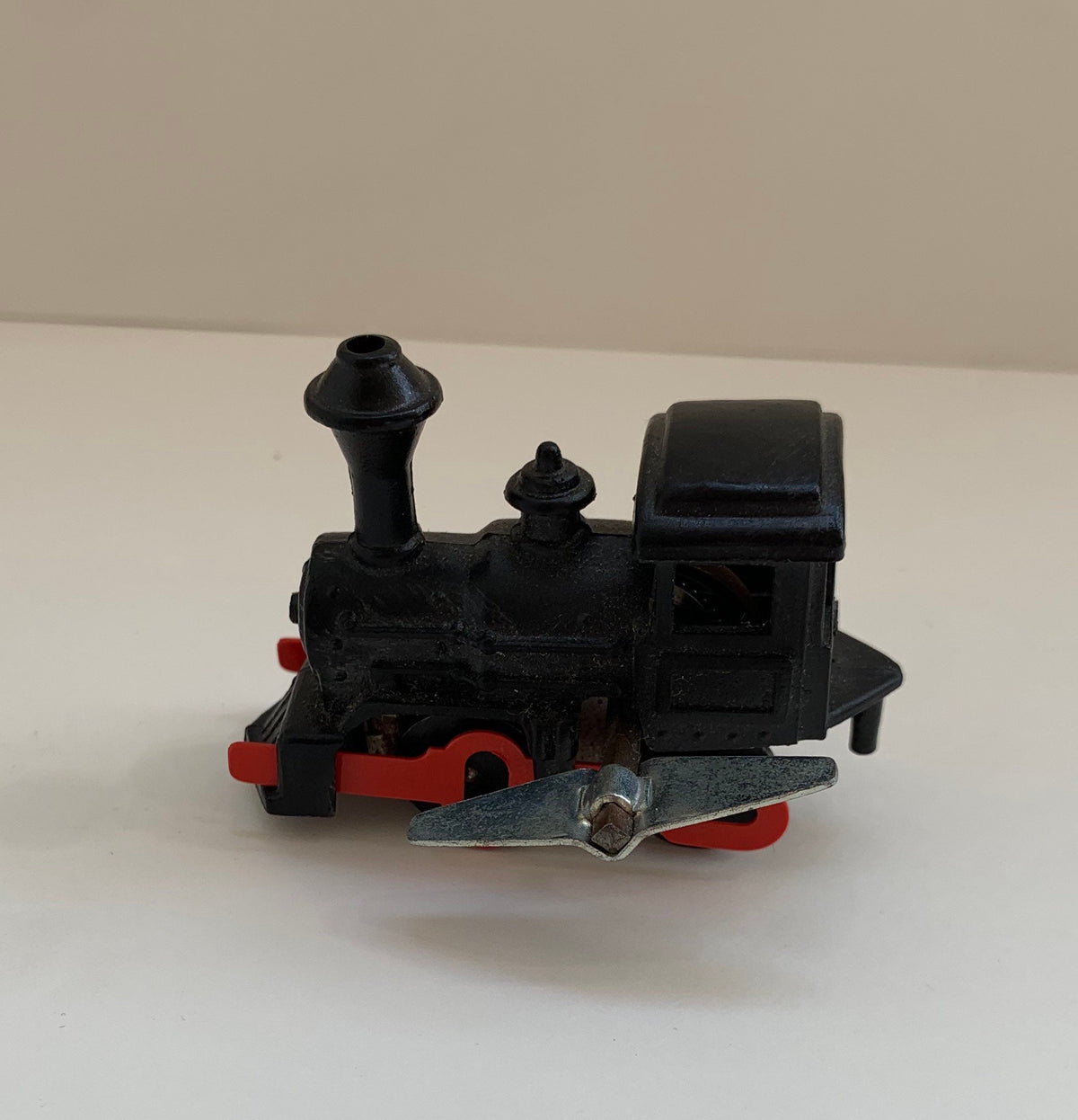 Vintage Wind Up Western Steam Engine Train Miniature