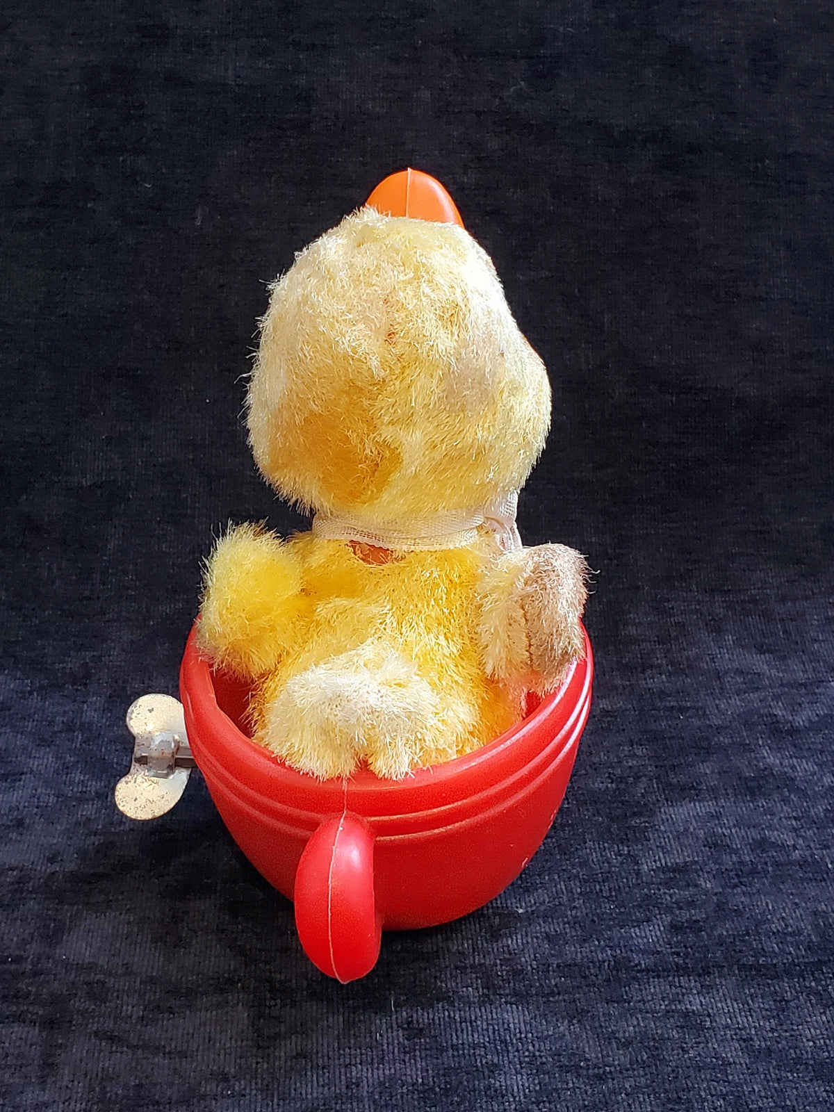 Working Teacup Pet With Sweet Duckling Taking a Spin - Wind Up Toy Mid Century