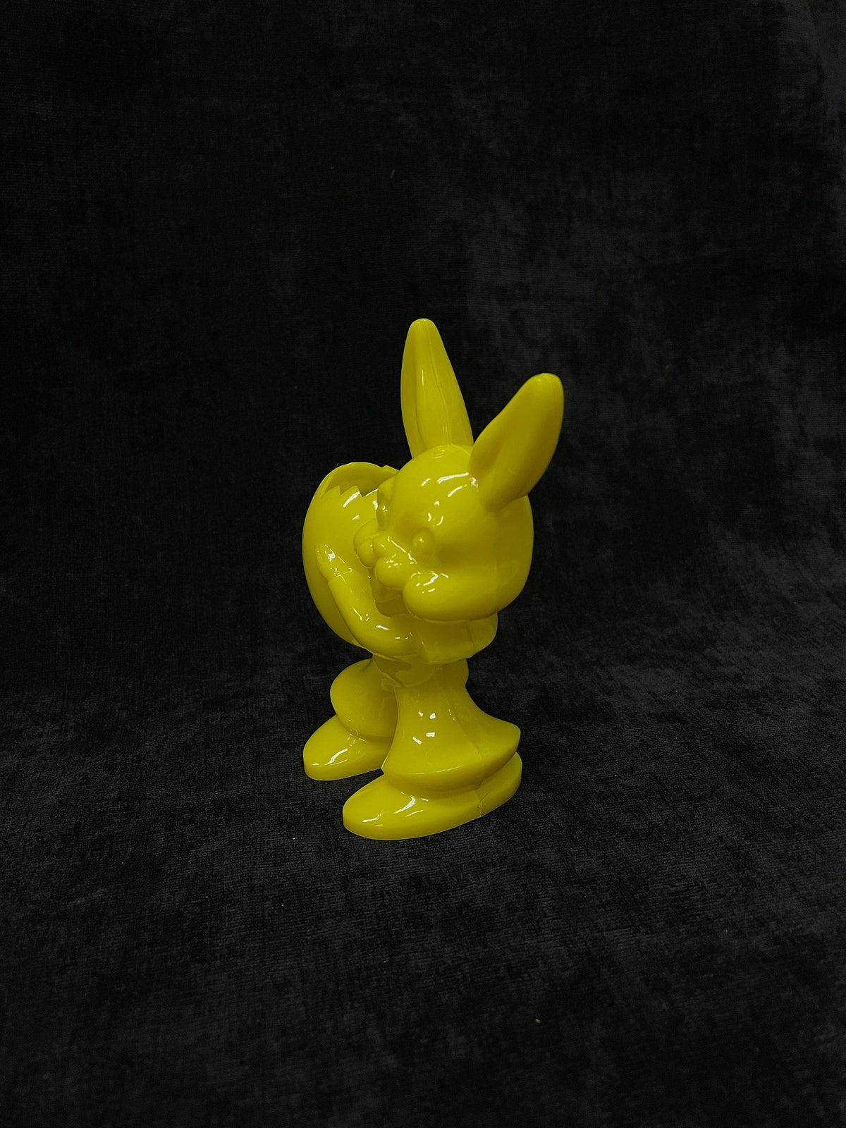 Rosbro/Rosen Bunny Holding Egg Vintage Easter
