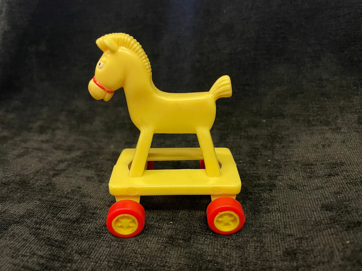 Muppet Babies - Yellow Horse On Wheels - McDonalds Happy Meal Toy
