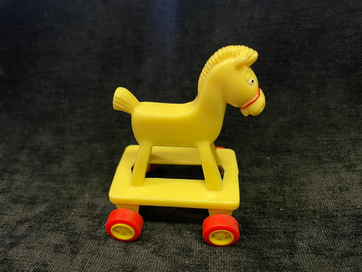 Muppet Babies - Yellow Horse On Wheels - McDonalds Happy Meal Toy
