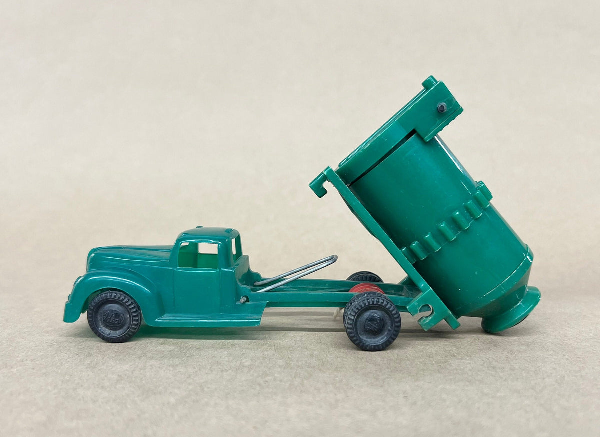 RARE Concrete Mixer Truck - Ideal Mechanical Toy, Made in the USA - No. I-662 2 - Original tires work Lift Mechanism on side works perfectly