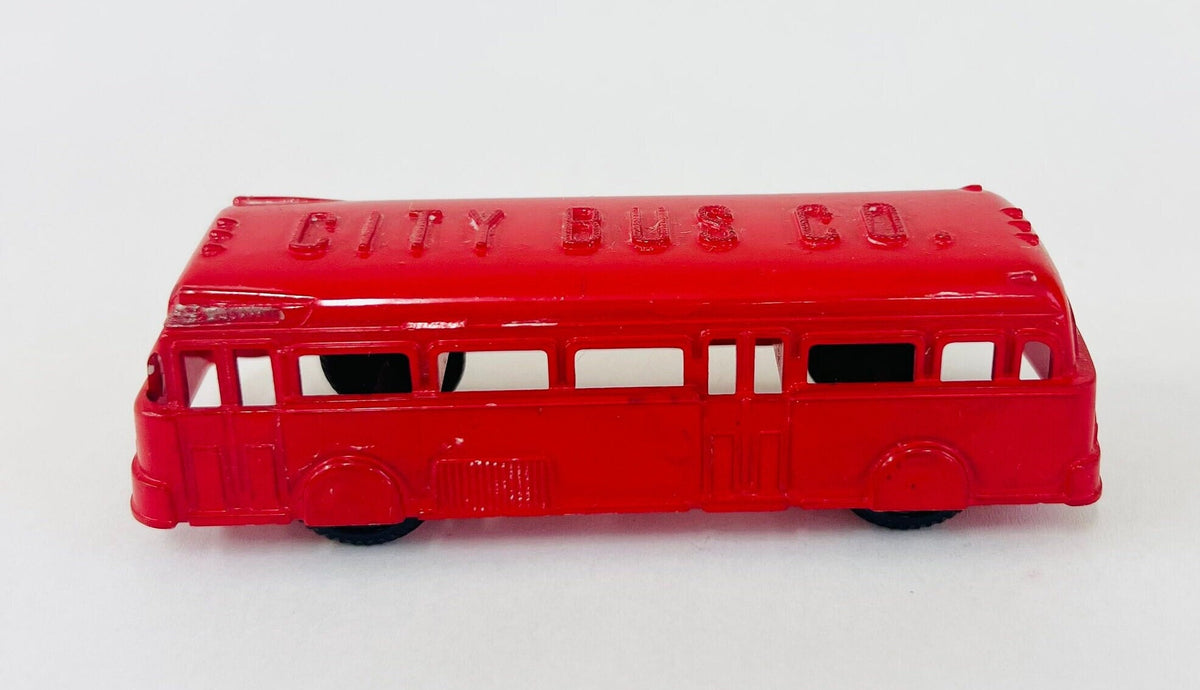 Renewal Red City Bus Co. - Made in the USA - No.124 - Fageol Twin Coach - Plastic Model -