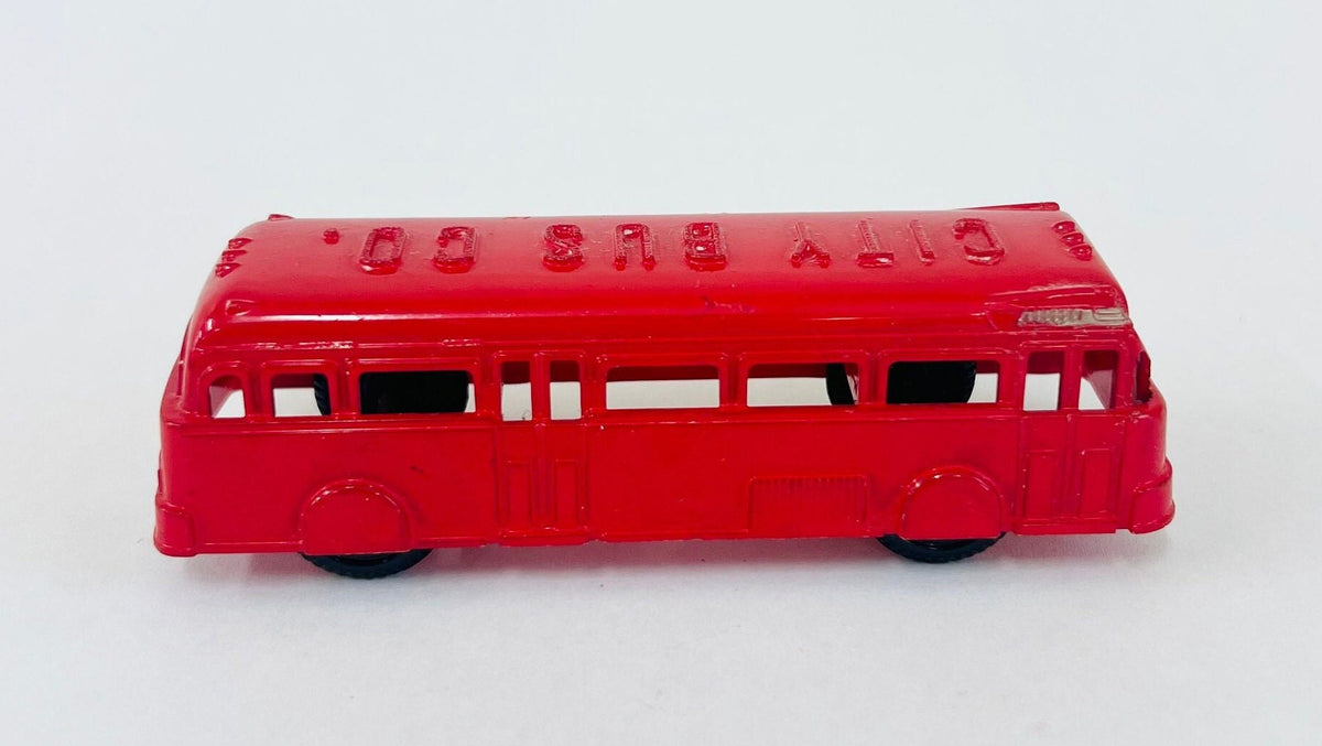 Renewal Red City Bus Co. - Made in the USA - No.124 - Fageol Twin Coach - Plastic Model -