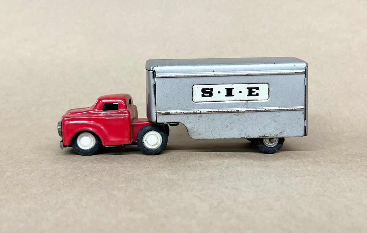 Shioji Tractor Trailer  -  S.I.E Lettering on Trailer - 6 original rubber tires -Made in Japan - Friction Motor sound works - Very Nice