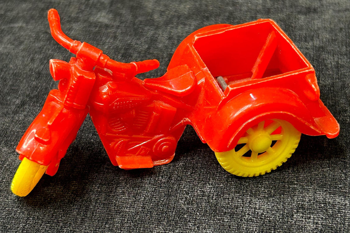 Thomas Toys -RARE 1950s Harley Davidson Delivery Trike and Delivery Man Driving- Delivery Man is Removable - Missing Plastic lid for Carrier