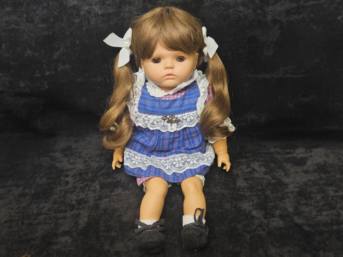 Gotz Dolls- 19" West German Girl Doll - with Original Box+ Instructions- Blue Plaid Dress with Lace Trim - Brown Hair / Brown eyes- Modell